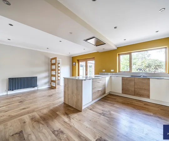 Flat Brownshill in Maulden