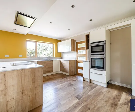 Flat Brownshill in Maulden