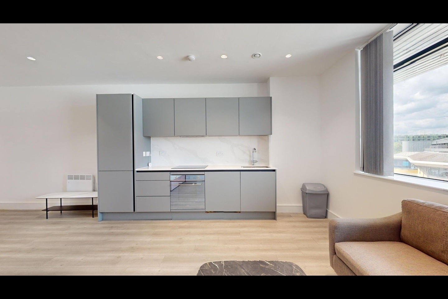 Flat Great West Road in Greater London