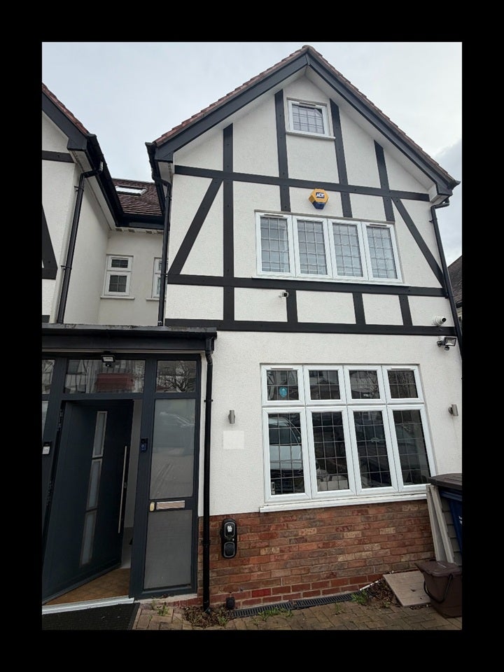 House Rundell Crescent in Greater London