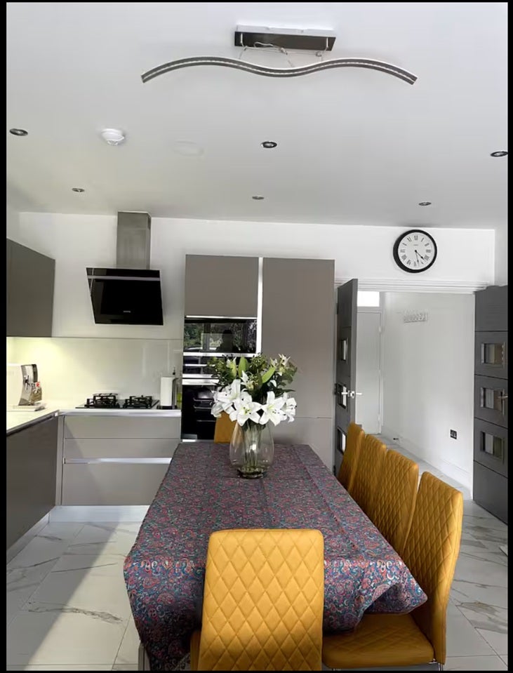 House Rundell Crescent in Greater London
