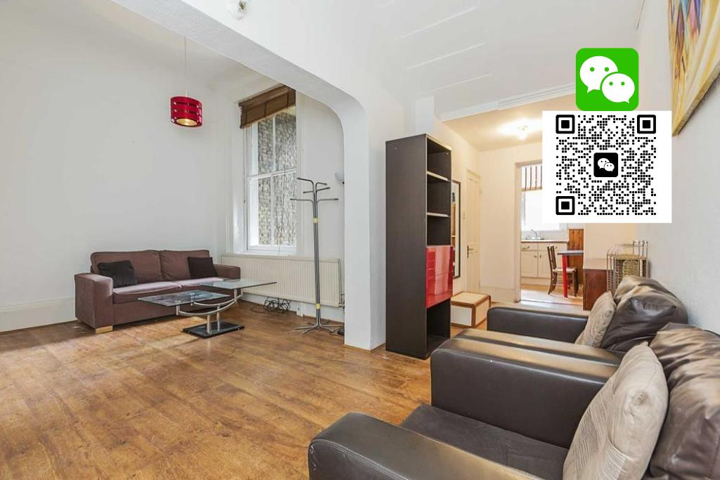 Flat Hogarth Road in Greater London