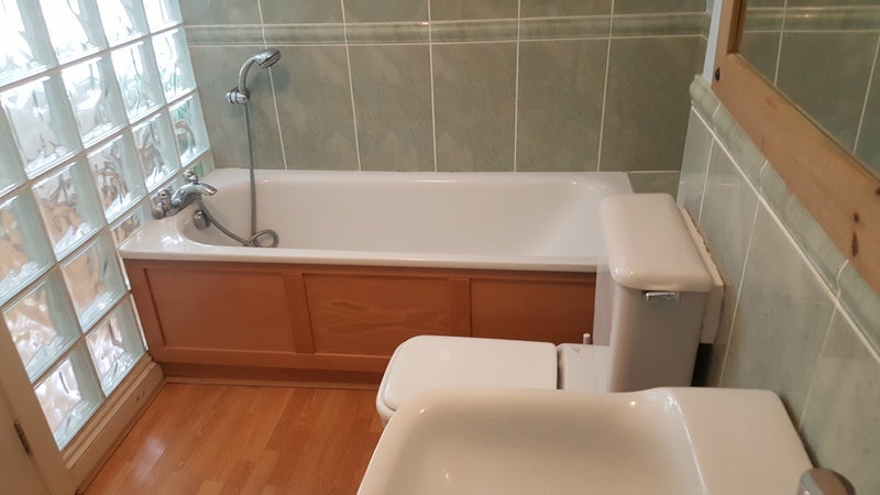 Room Hermon Hill in Greater London