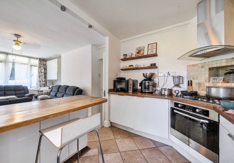 Flat Friern Road in Greater London