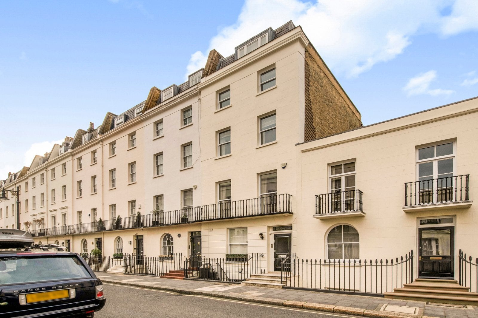 House Chester Row in City of Westminster