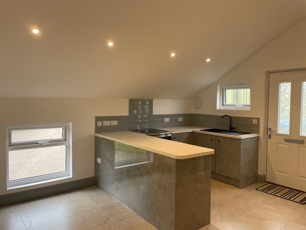 Flat Clay Lane in Upper Woolhampton