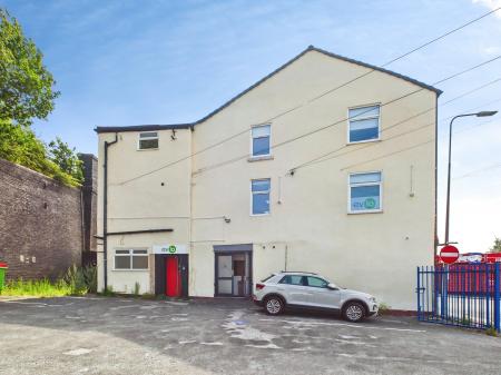 Flat Wallgate in Wigan