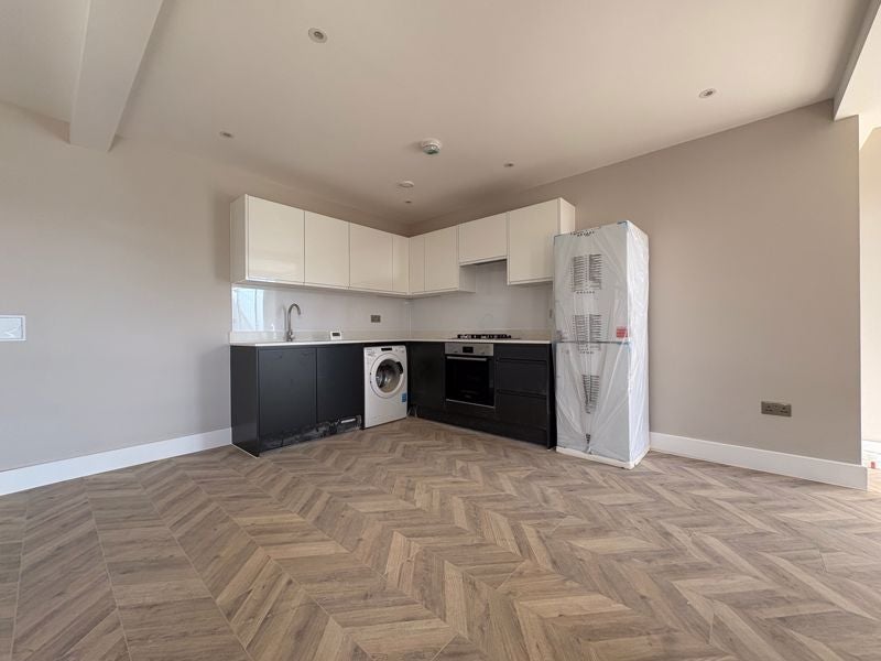 Flat Mulberry Business Park in Wokingham