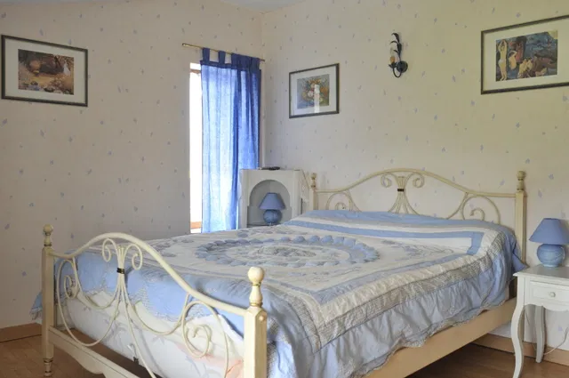 Room Chemin des Fournacaux in Illiat