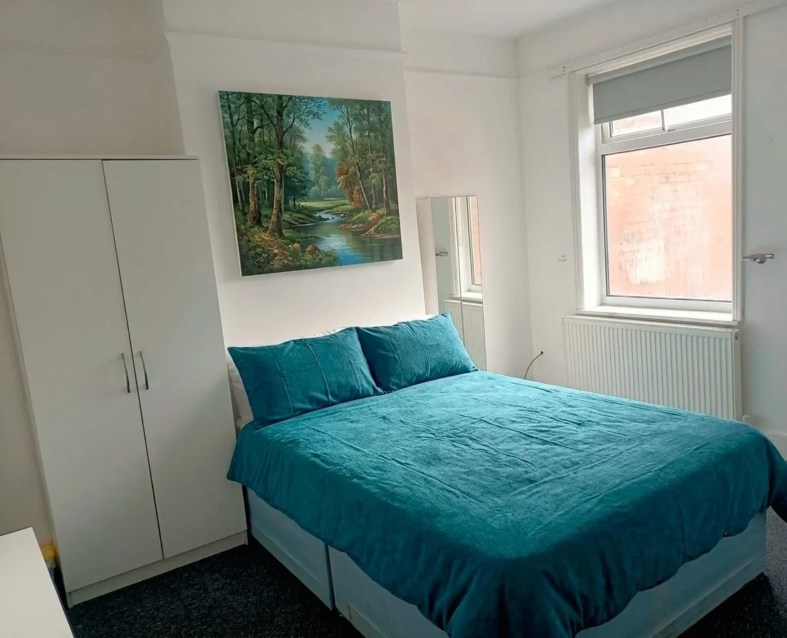 Room Babington Road in Greater London