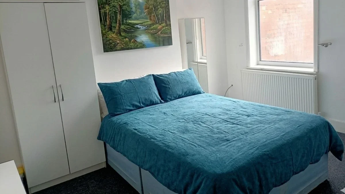 Room Babington Road in Greater London