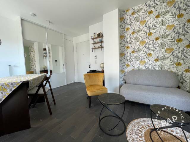 Flat Rue Petit in Paris