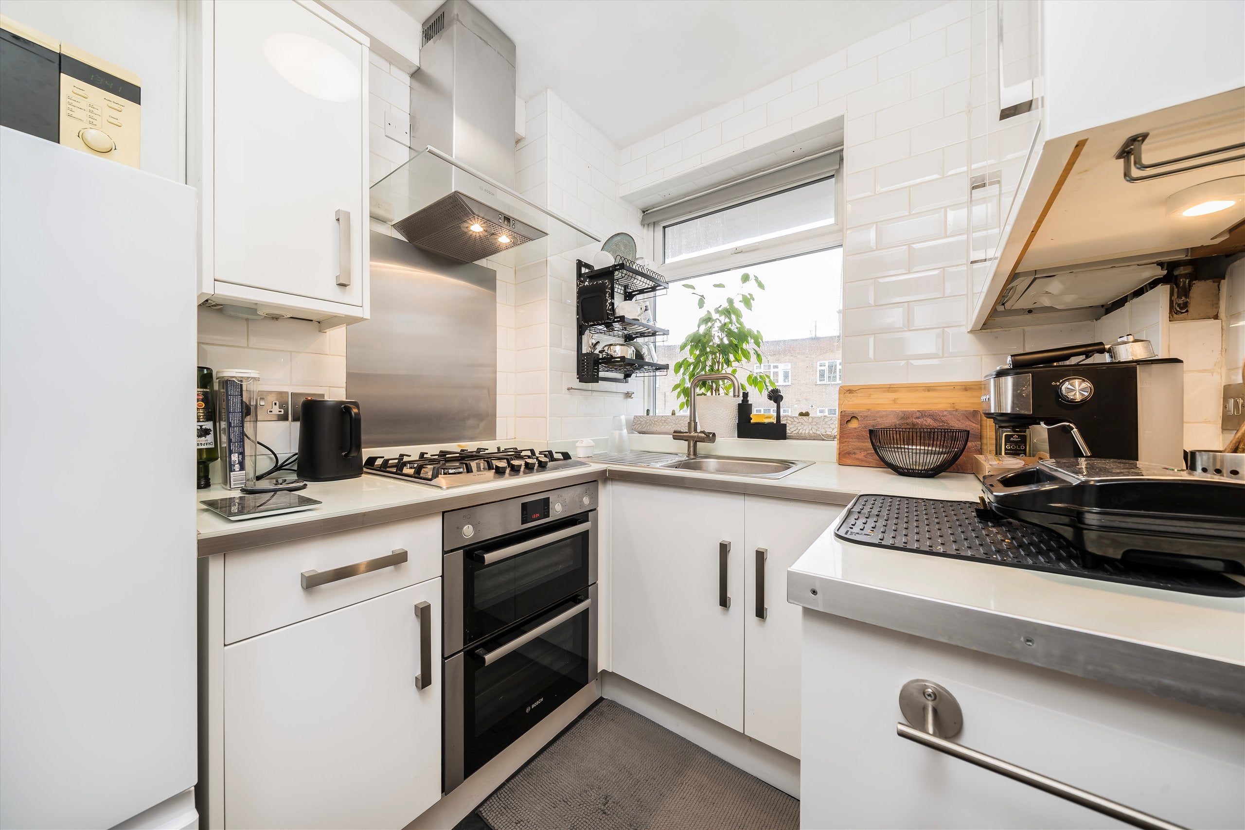 Flat Hatfields in Greater London