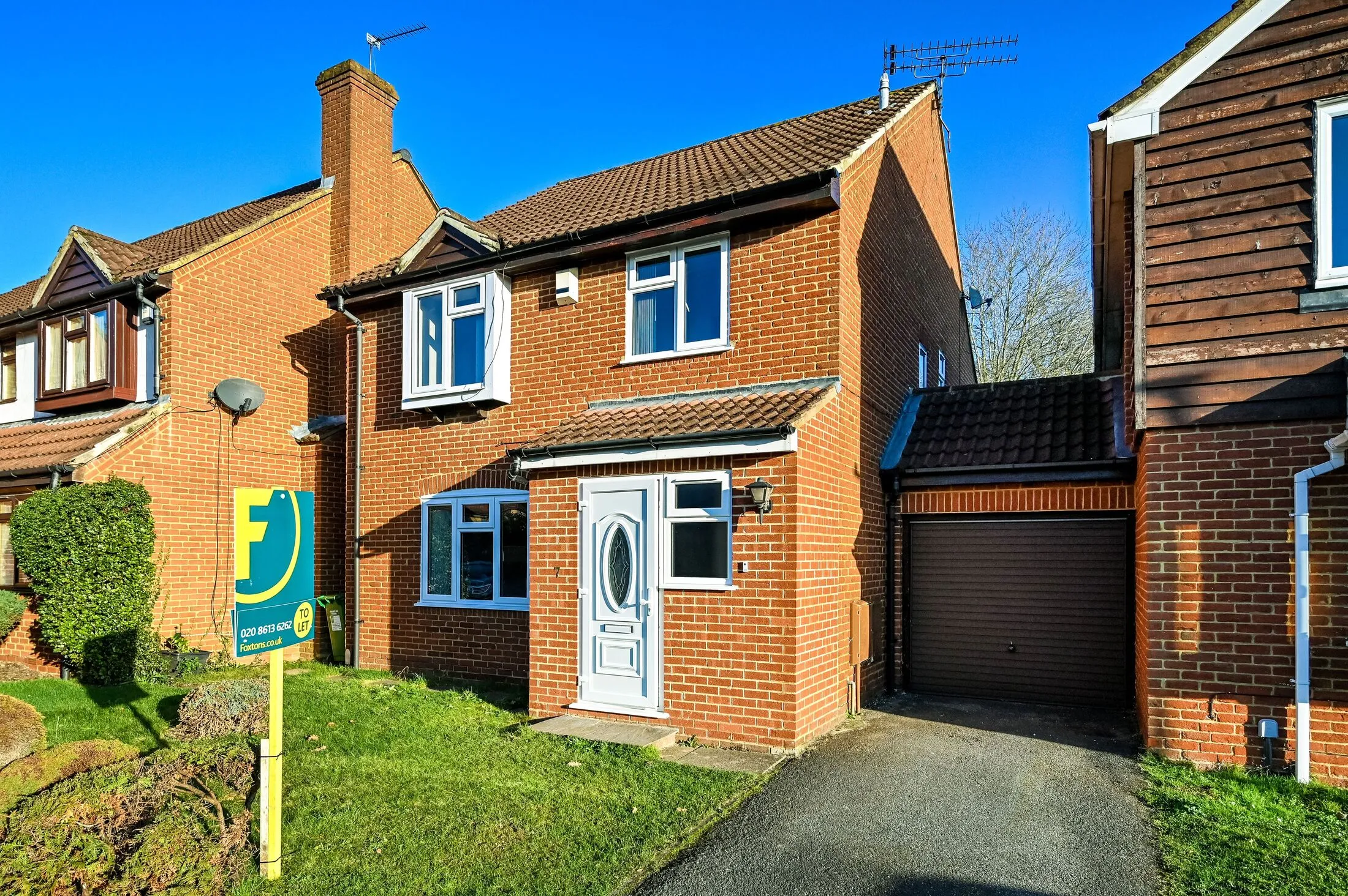 House Palmerston Avenue in Slough
