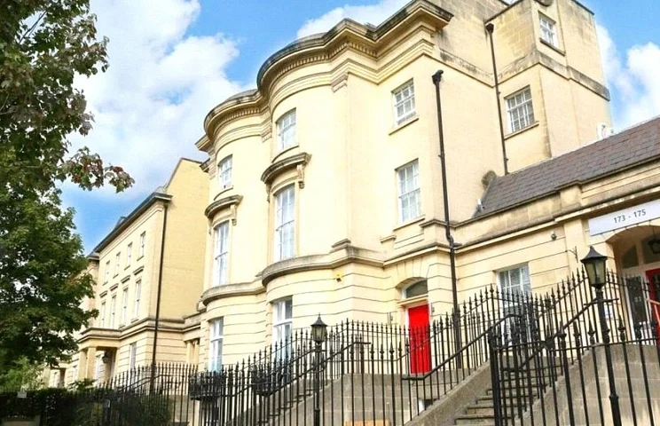 Flat King's Road in Reading