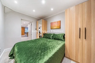 Flat Alkerden Road in Greater London