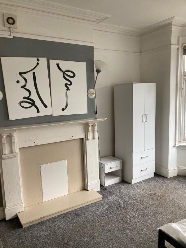 Room Claughton Road in Dudley
