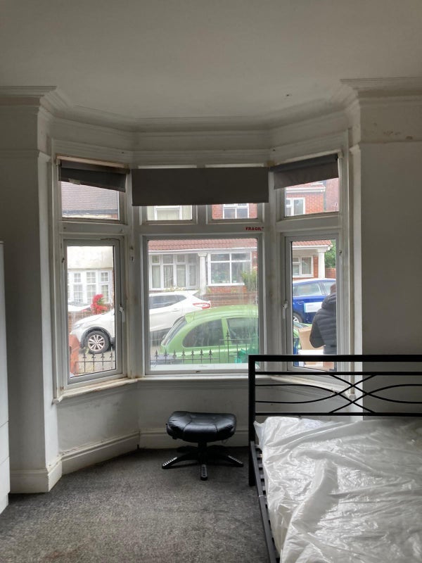 Room Claughton Road in Dudley