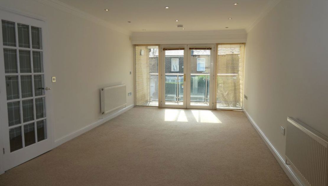 Flat Northfield Court in Sheffield