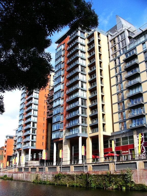 Flat Clowes Street in Salford