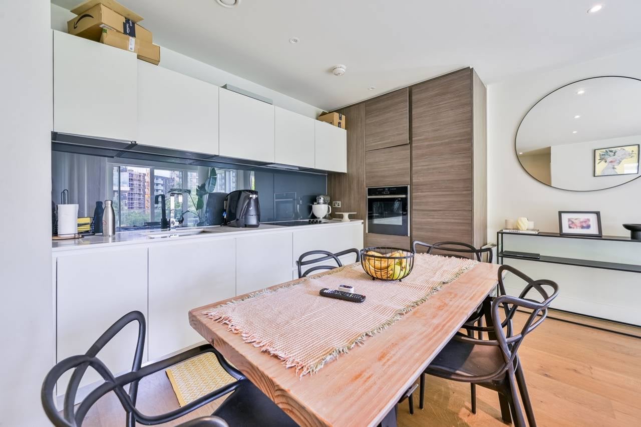Flat Pegler Square in Greater London
