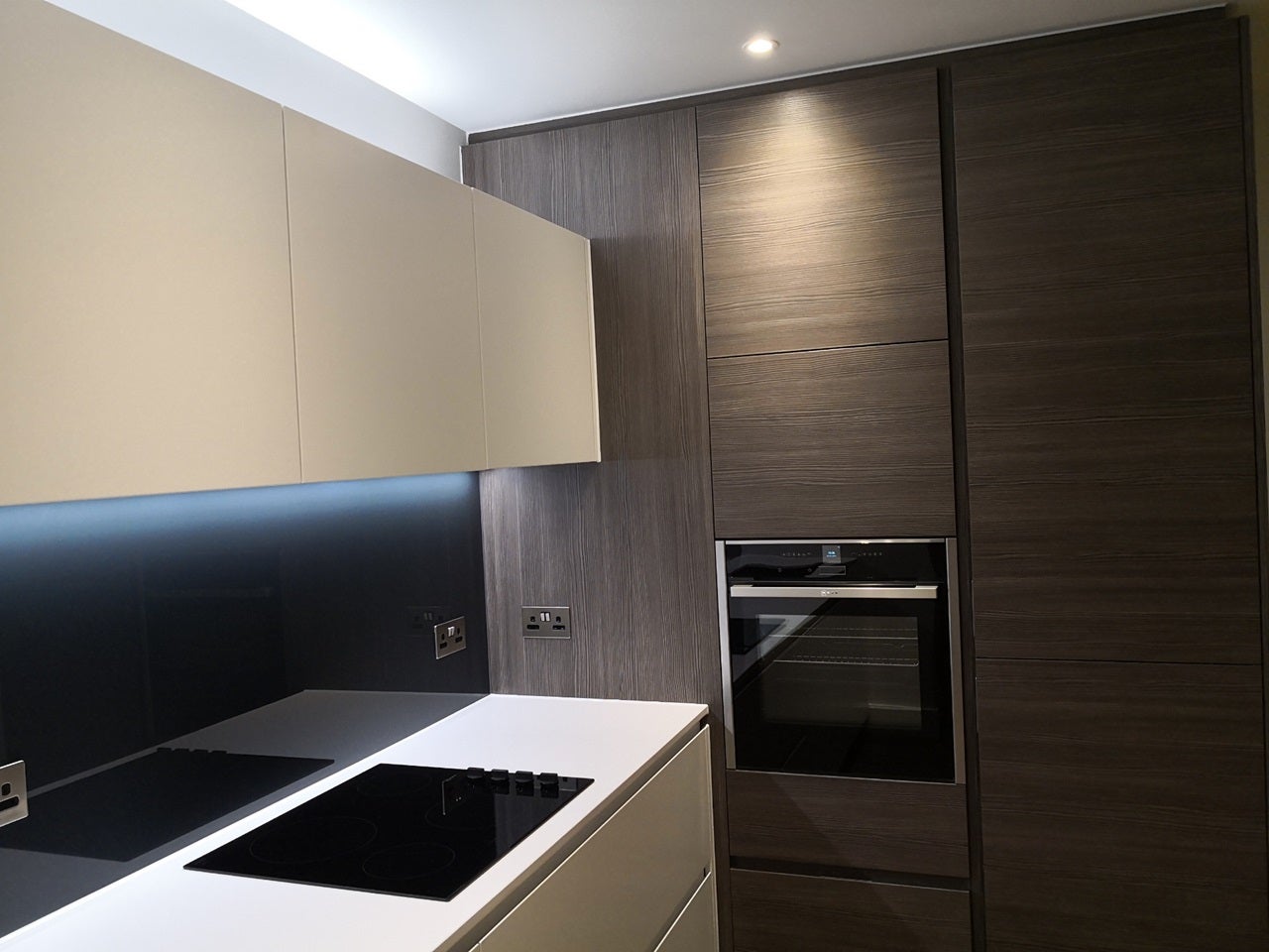 Flat Pegler Square in Greater London
