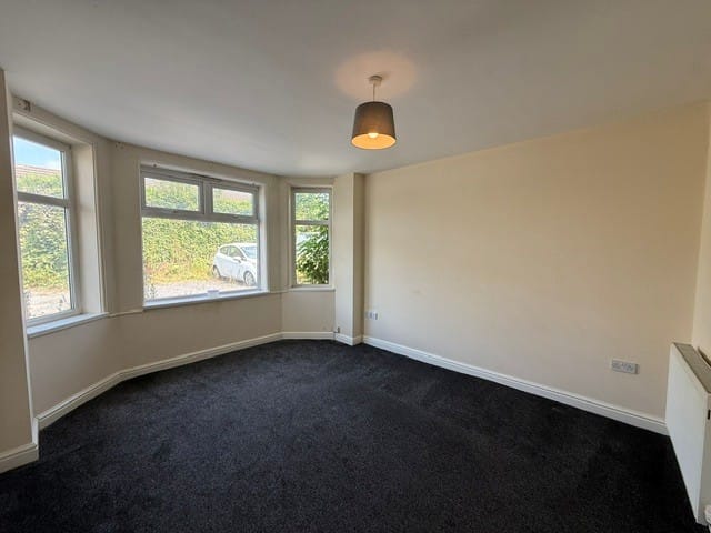 Flat Lowerfields in Burnley