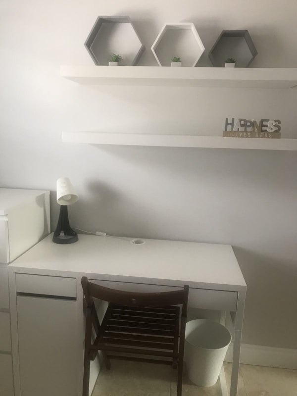 Room Heyford Road in Greater London