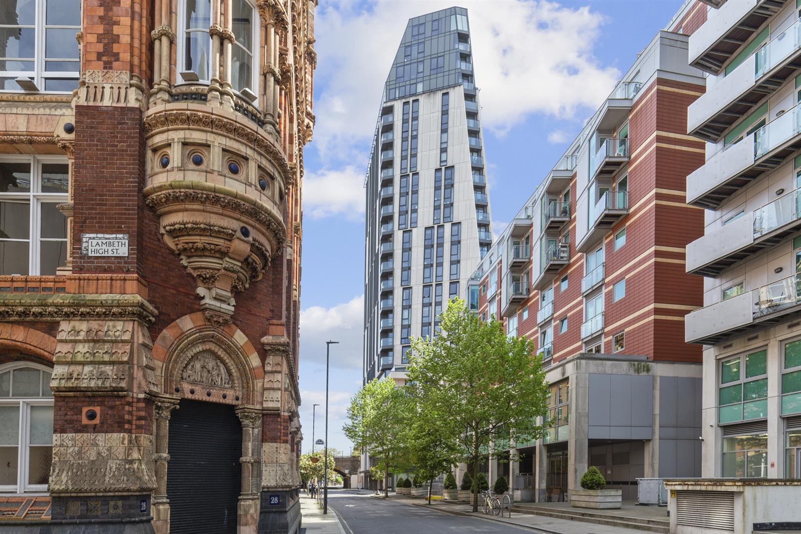 Flat Salamanca Place in Greater London