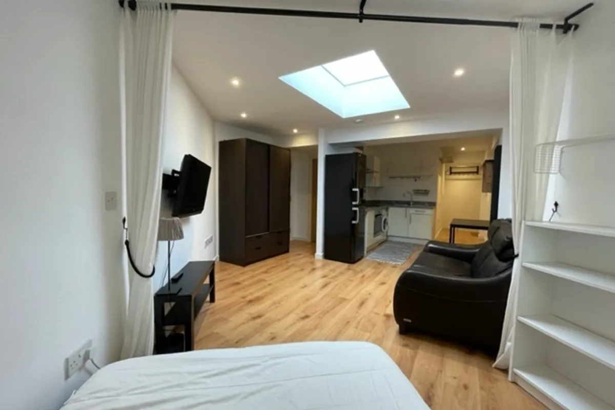 Flat Handford Place in Southampton