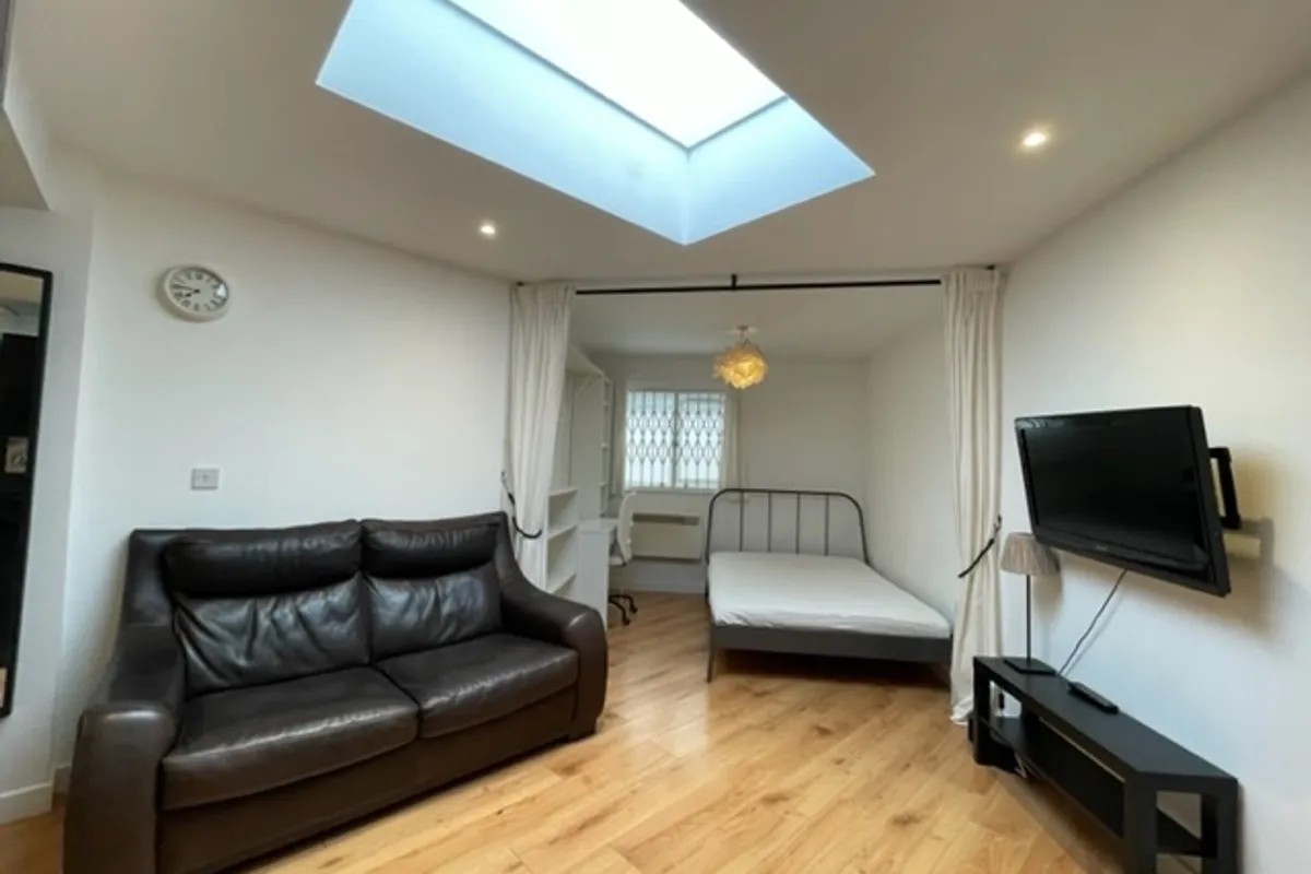 Flat Handford Place in Southampton