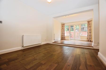 Flat Sandsfield Lane in West Lindsey