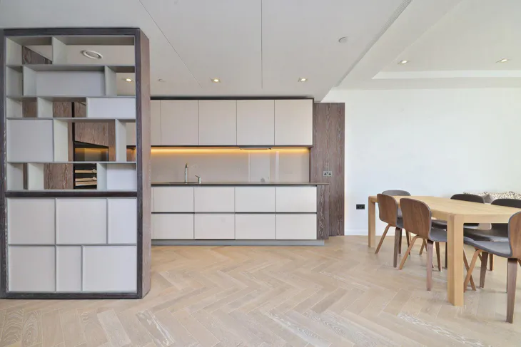 Flat Battersea Park Road in Greater London