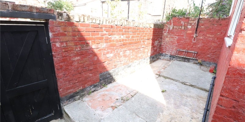 Flat Rocky Lane in Liverpool