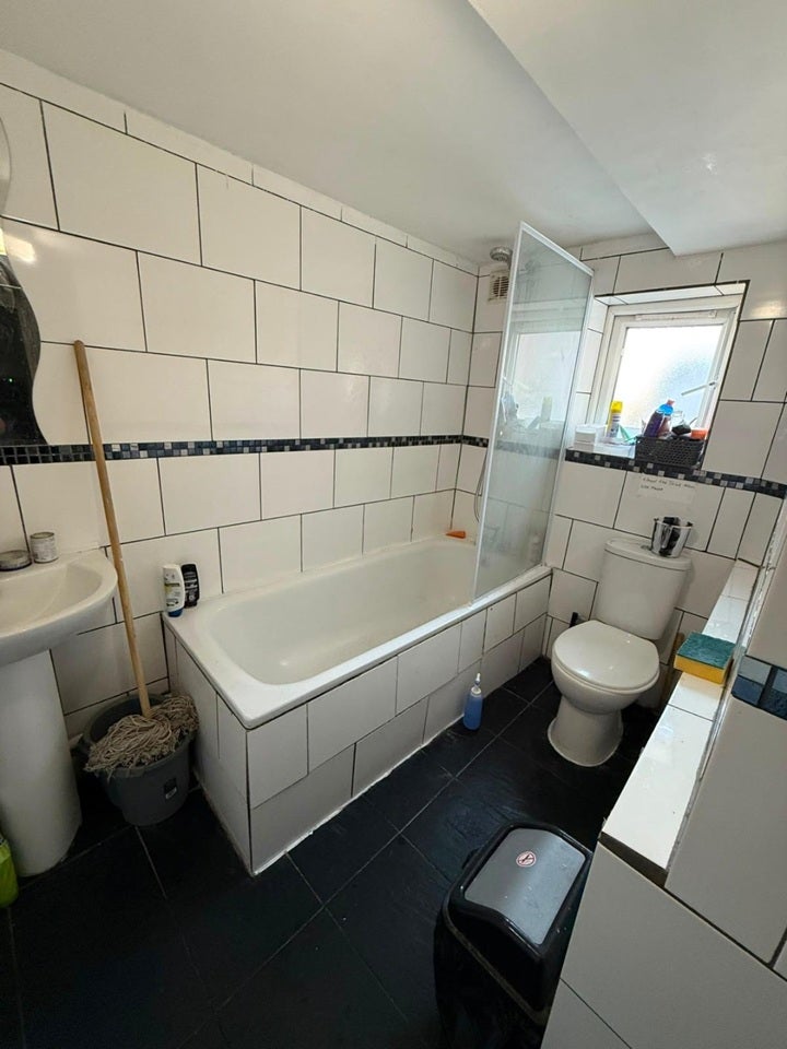 Room Stroud Green Road in Greater London