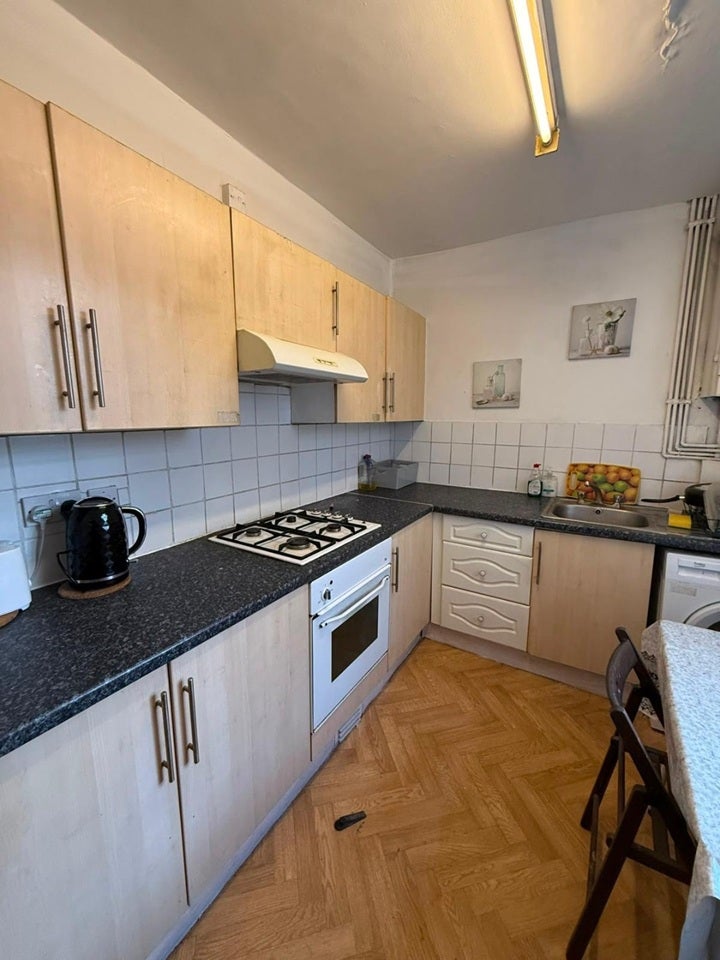 Room Stroud Green Road in Greater London