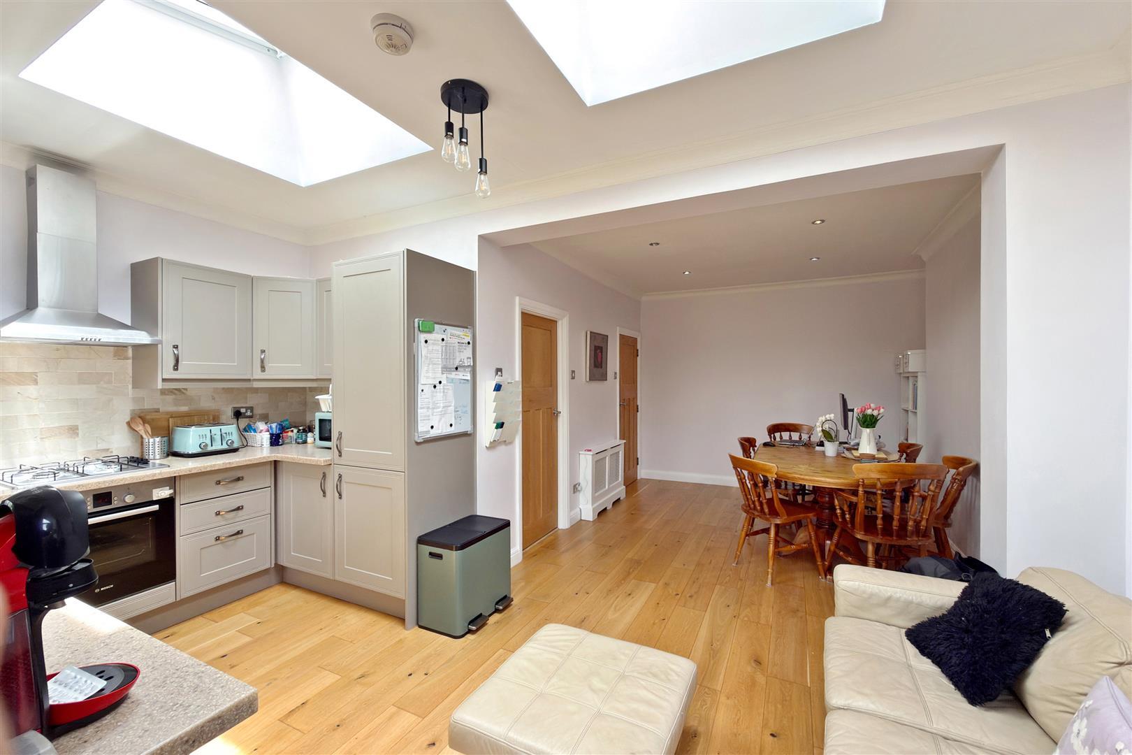 House Phyllis Avenue in Greater London