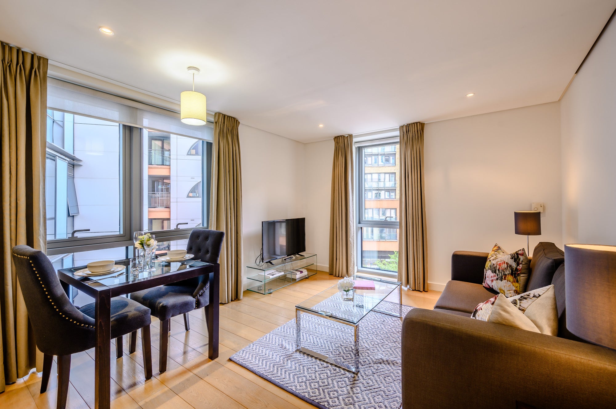 Flat Merchant Square in City of Westminster
