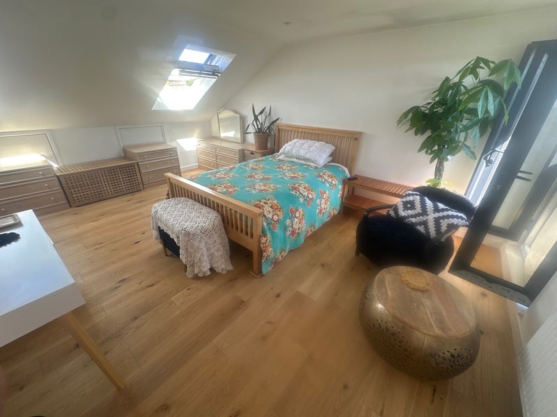 Room Elmer Road in Greater London