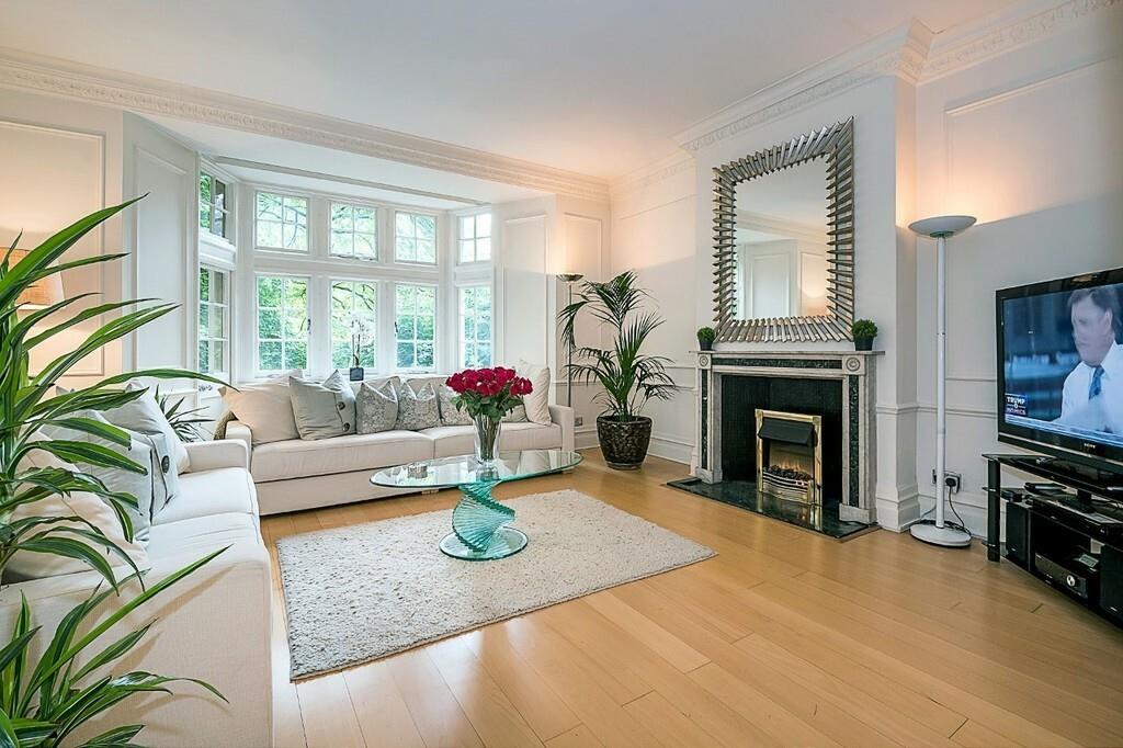 Flat Knightsbridge in City of Westminster