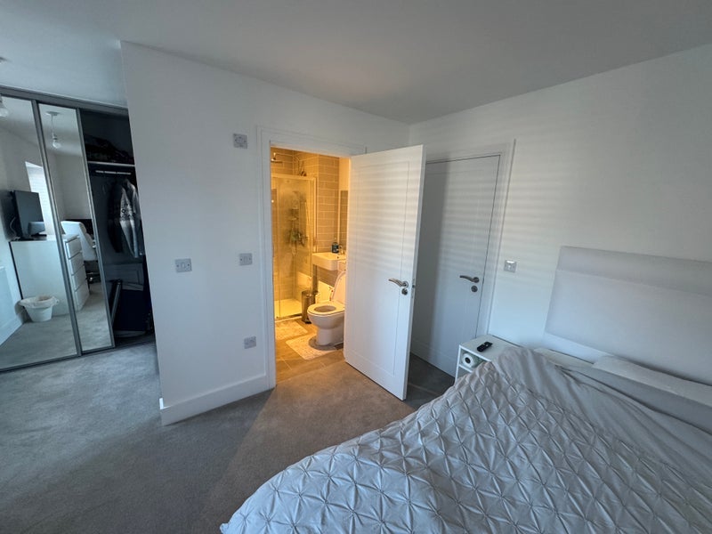 Room Leywood Close in Braintree