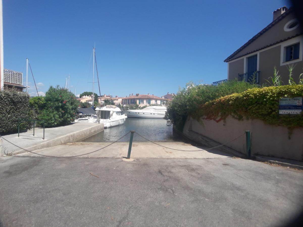 Flat Rue de l'Amarrage in Grimaud