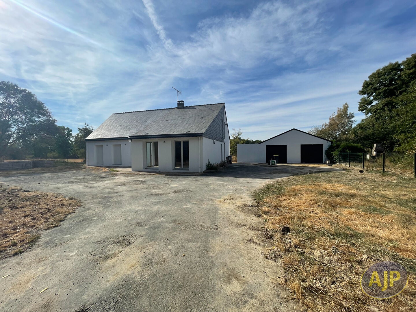 House Route de Romorantin in Veilleins