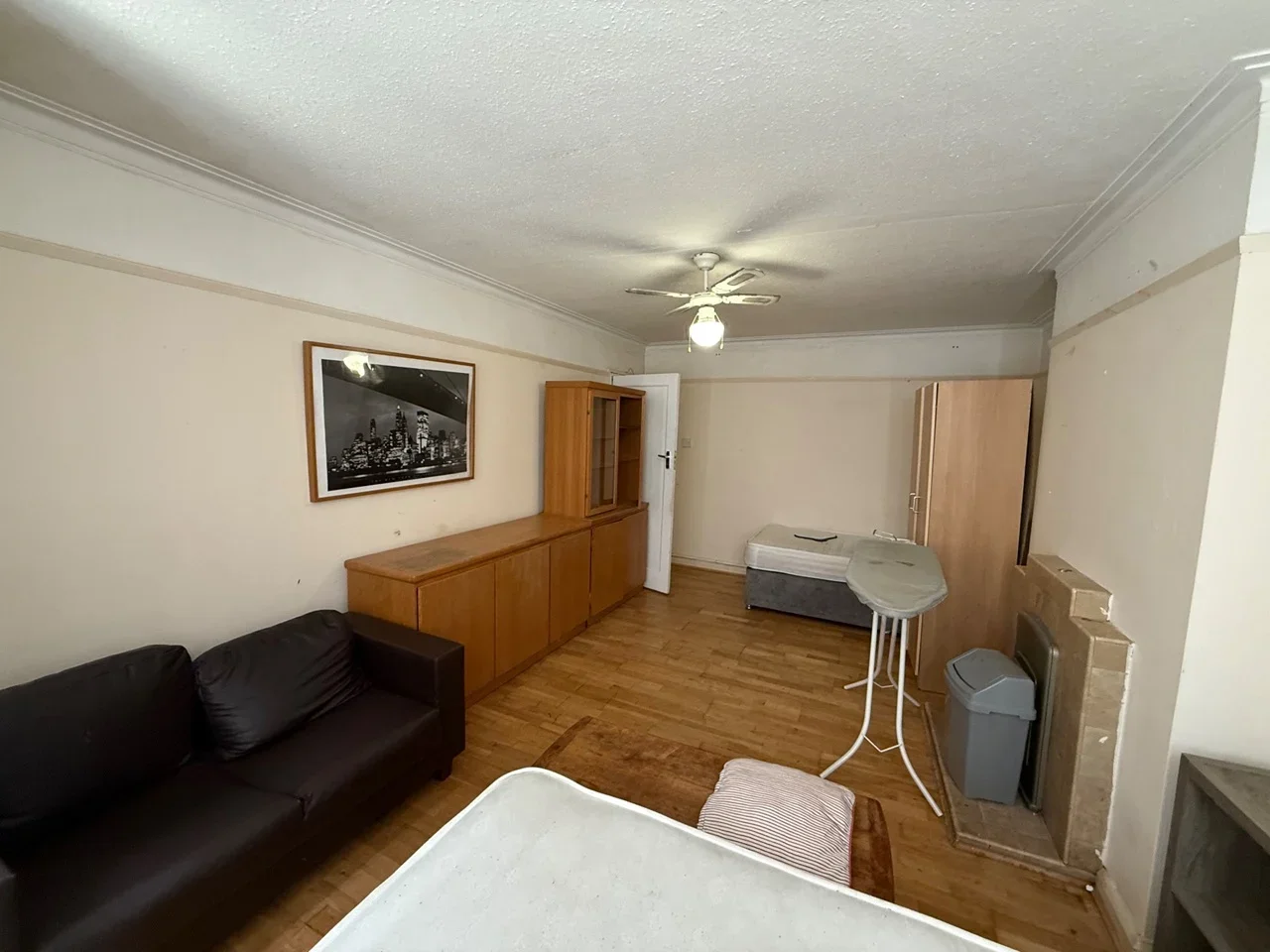 Room Bushey Court in Greater London