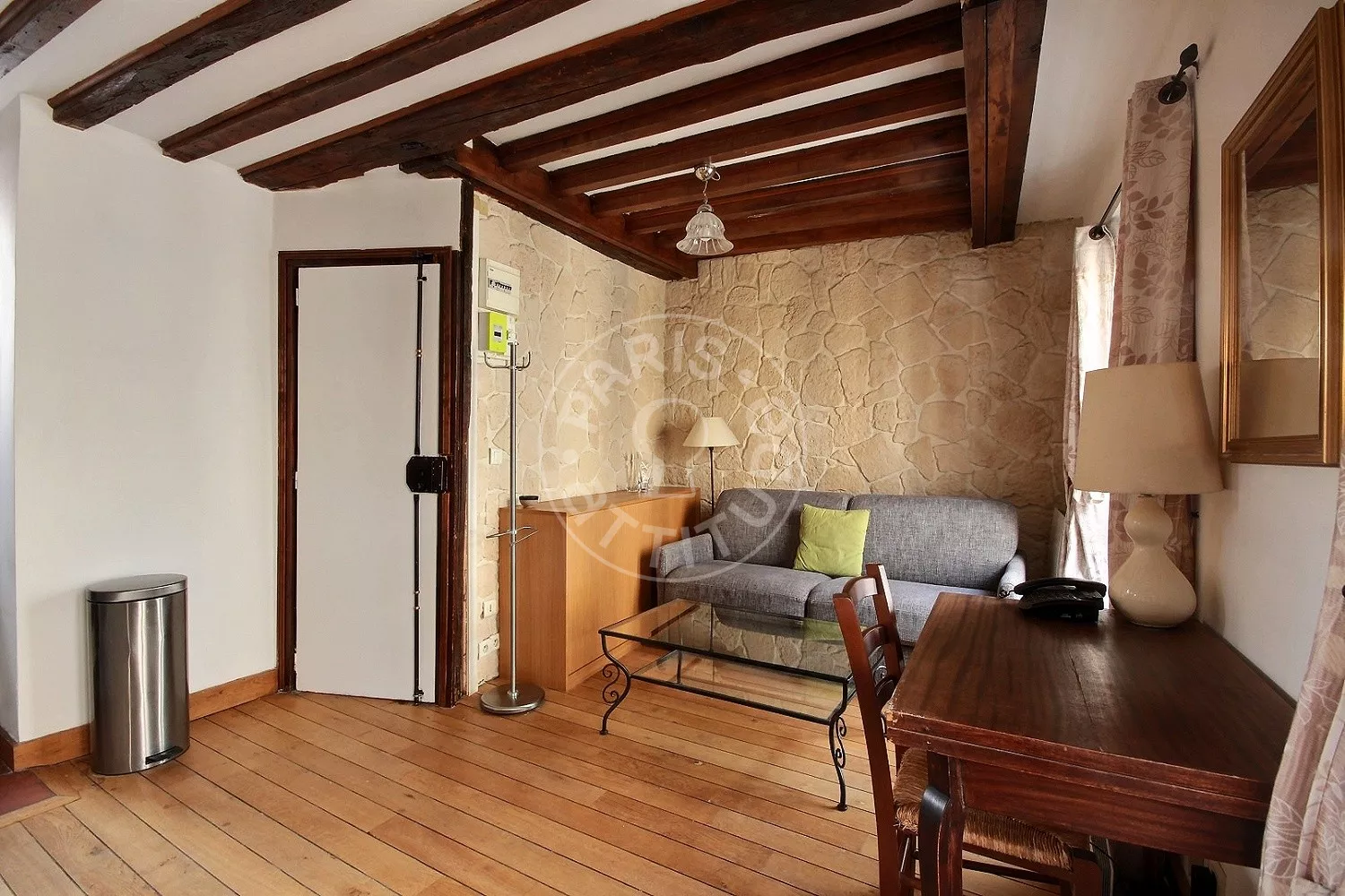 Appartement Rue du Pas de la Mule à Paris