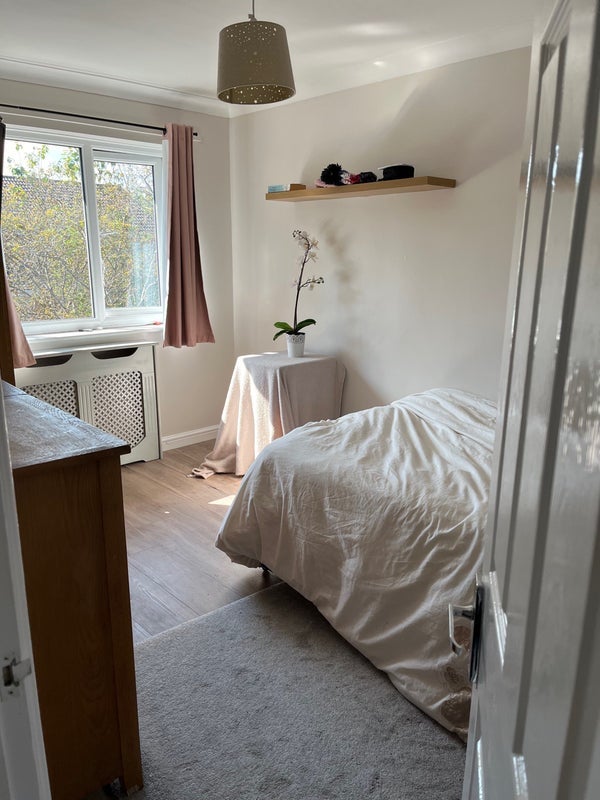Room Vandyck Avenue in Bristol