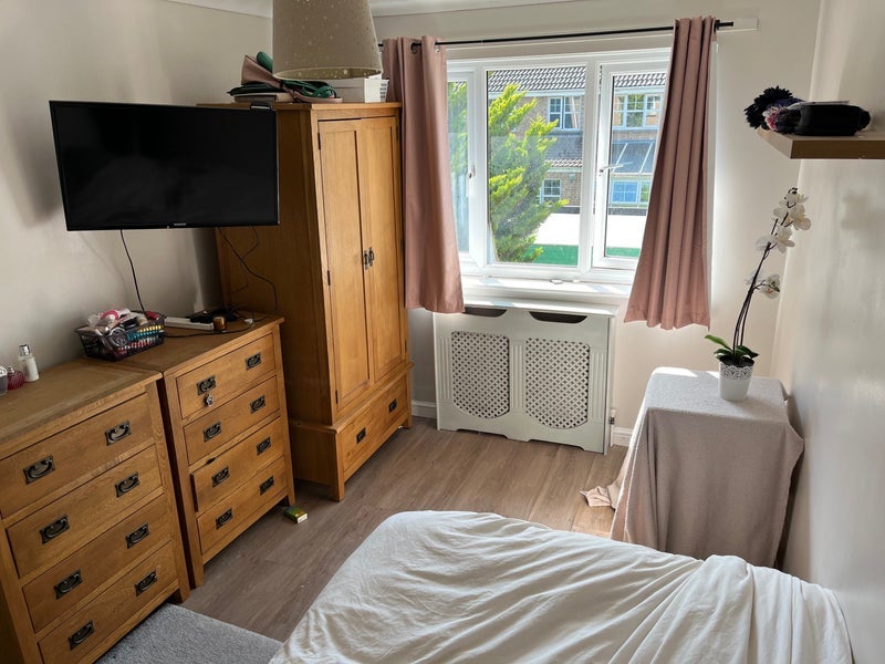 Room Vandyck Avenue in Bristol