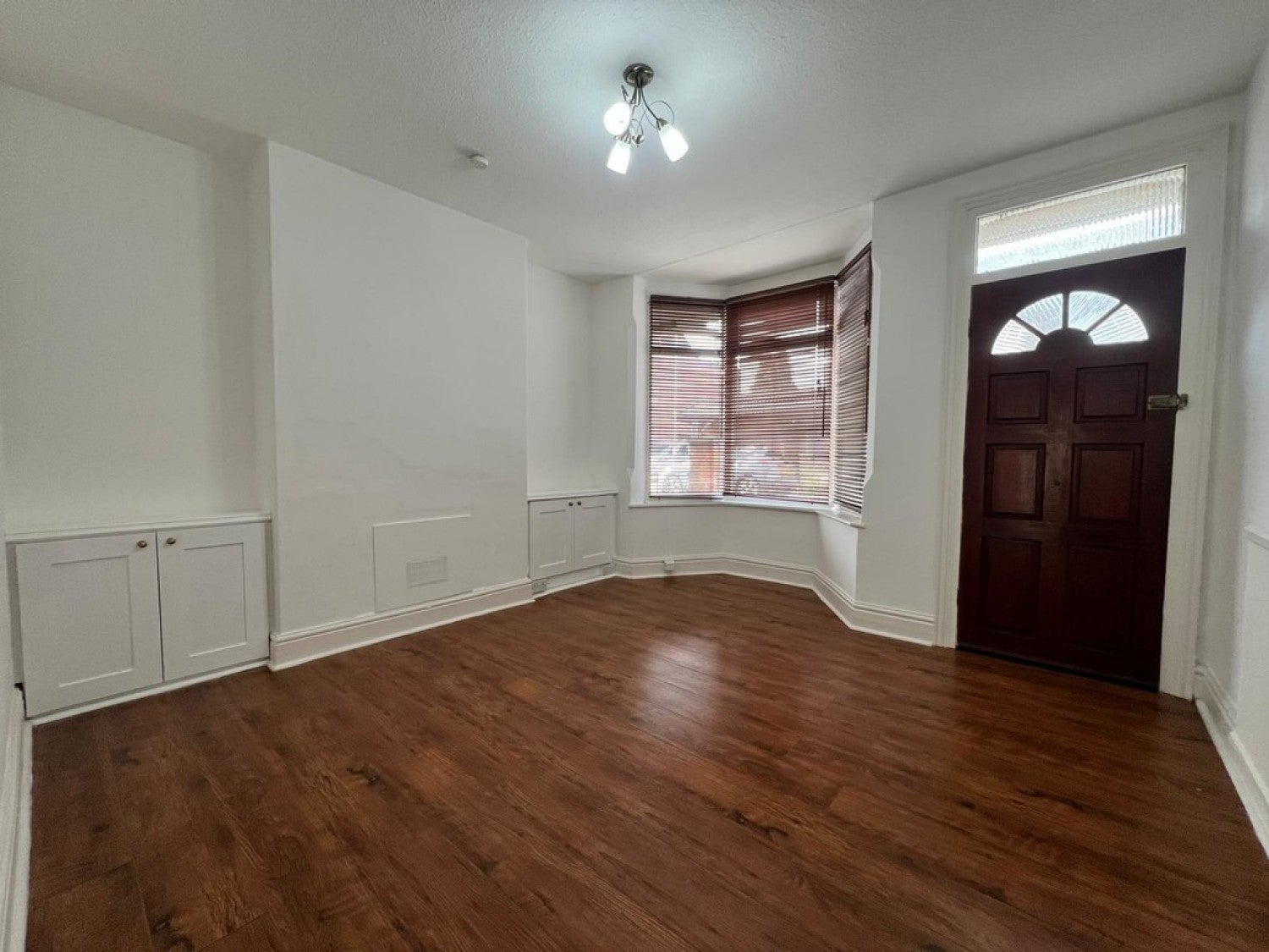 Flat Crescent Road in North West Leicestershire