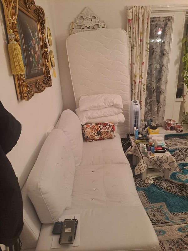 Room Devons Road in Greater London