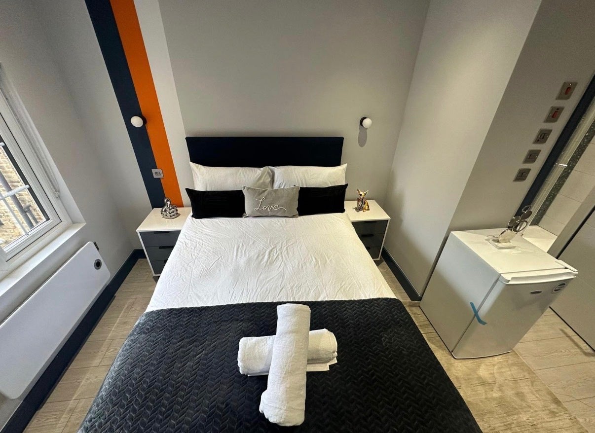Room Percival Road in Greater London